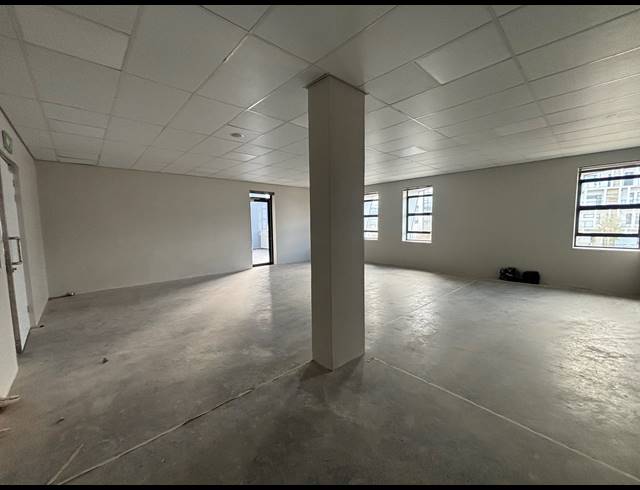 91M² MEDICAL SUITE TO LET IN PAARDEVLEI